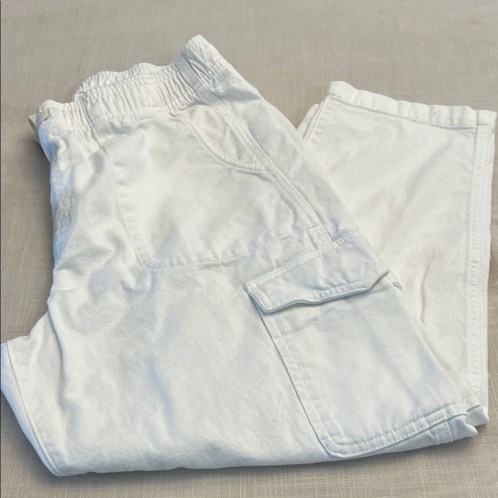 GAP White Cargo Easy Jeans